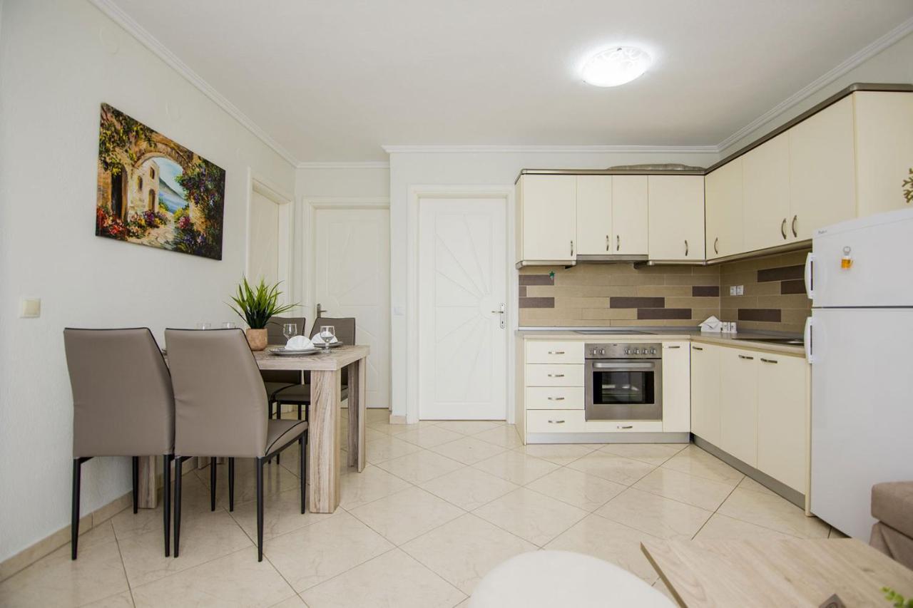 Kasta Bnb Ofrínion エクステリア 写真